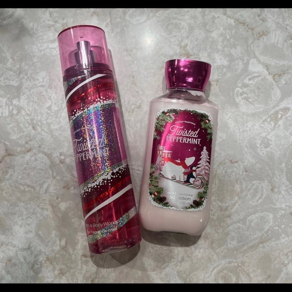 Bath & Body Works Twisted Peppermint Bundle - Picture 1 of 1